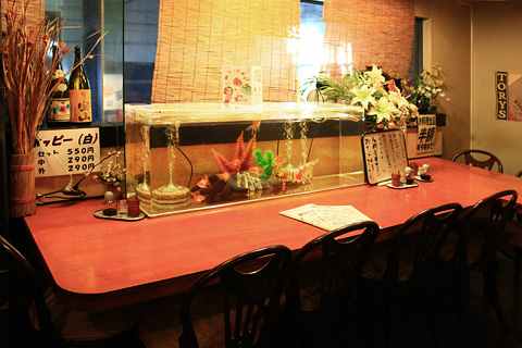 都内居酒屋さん水槽